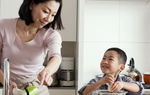 Bí quyết giúp trẻ tăng hứng thú khi làm việc nhà